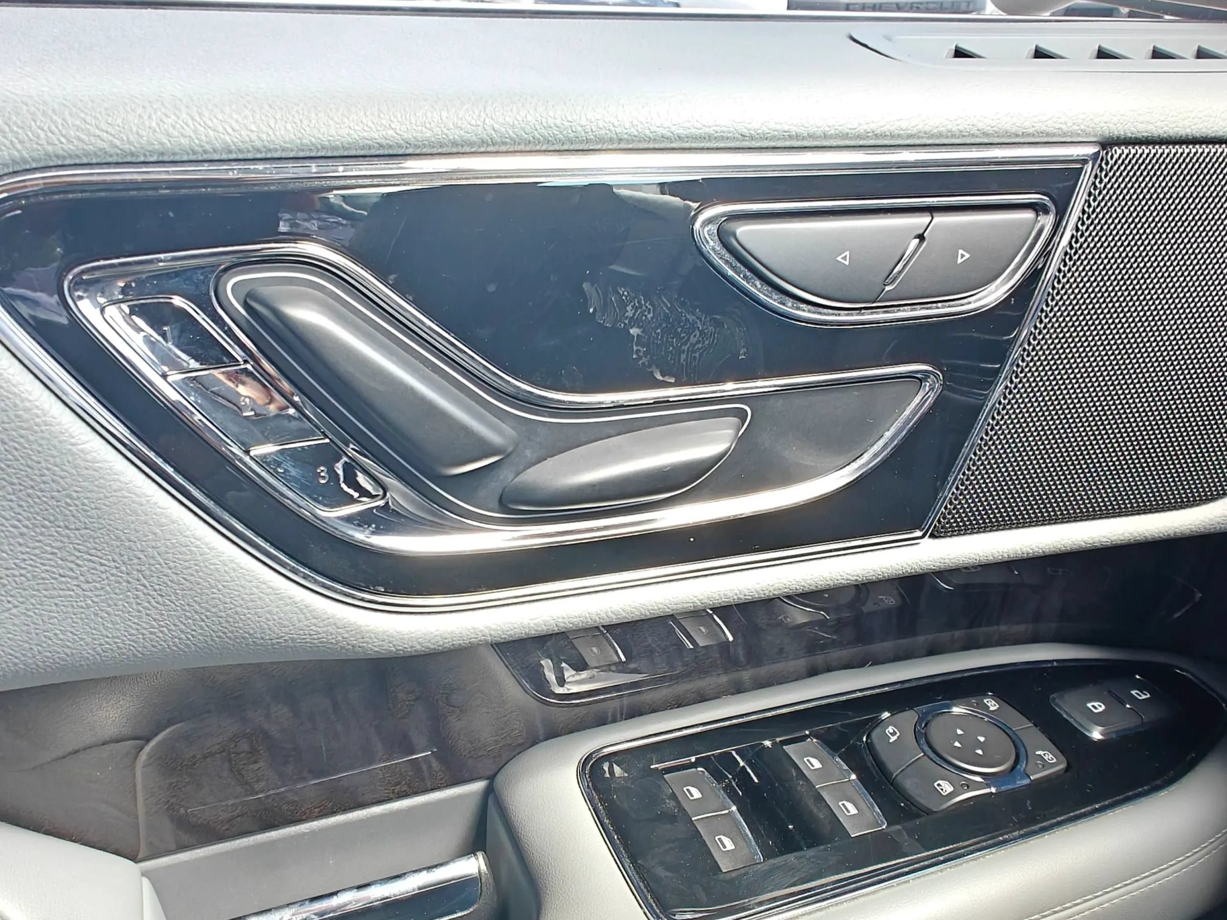 Used 2019 Lincoln Navigator Select RWD image 28