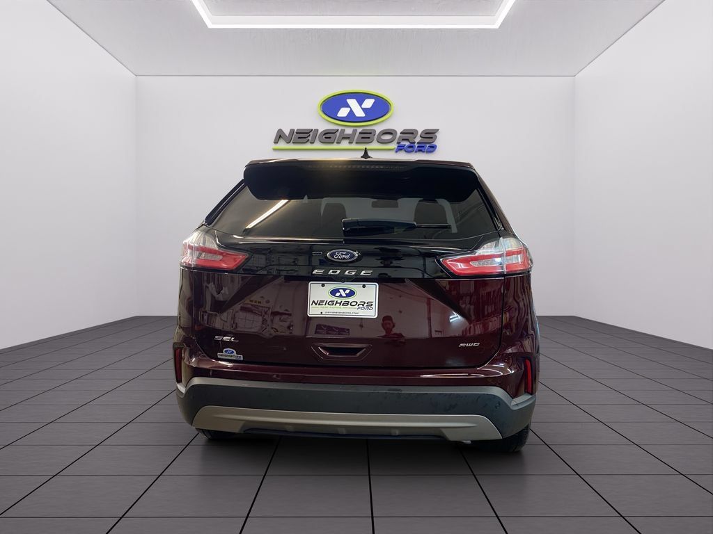Used 2024 Ford Edge SEL w/ Convenience Package AWD/4WD image 5