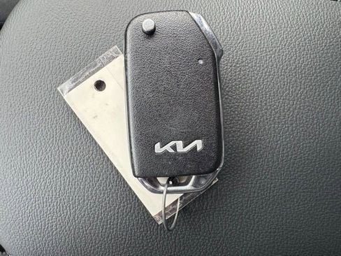 Used 2023 Kia Soul LX image 25