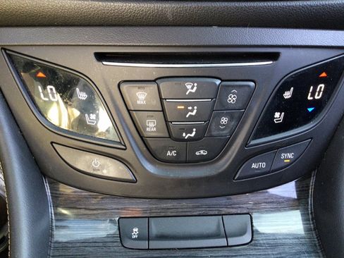 Used 2016 Buick Envision Premium AWD/4WD image 38