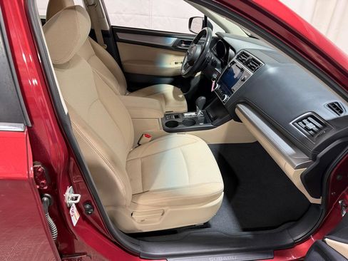Used 2019 Subaru Outback 2.5i Premium AWD/4WD image 12
