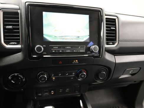 Used 2022 Nissan Frontier SV w/ Technology Package image 15