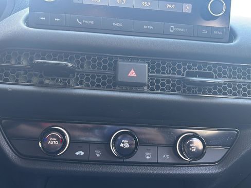 Used 2024 Honda HR-V LX image 15