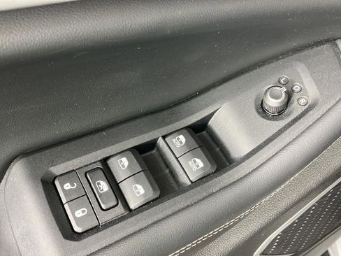 Used 2023 Jeep Grand Cherokee 4WD 4xe image 14