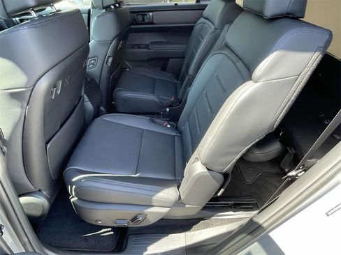 New 2025 Hyundai Santa Fe Calligraphy image 13