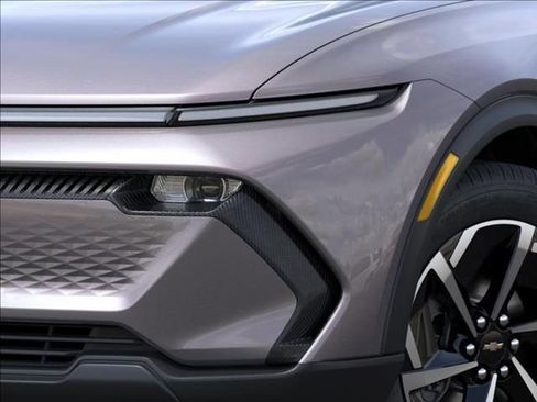 New 2026 Chevrolet Equinox EV LT FWD image 10