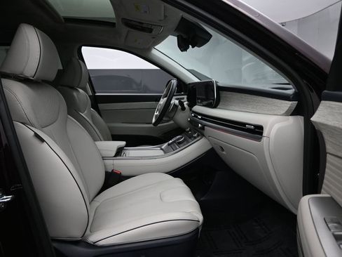 Used 2024 Hyundai Palisade Calligraphy image 33