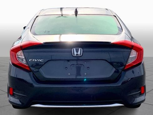 Used 2019 Honda Civic EX image 4