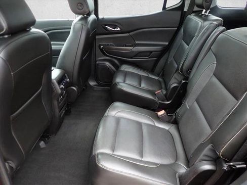 Used 2019 GMC Acadia SLT w/ LPO, Cargo Package image 10