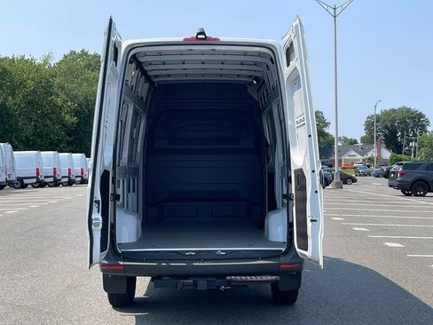 New 2025 Mercedes-Benz Sprinter 2500 image 5