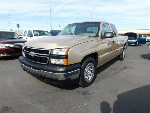 Used 2006 Chevrolet Silverado 1500 W/T image 3