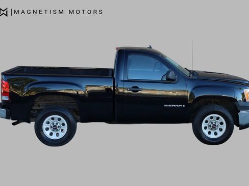 Used 2009 GMC Sierra 1500 W/T image 2