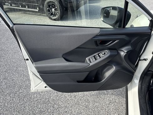 Used 2024 Subaru Crosstrek 2.0i Premium image 18