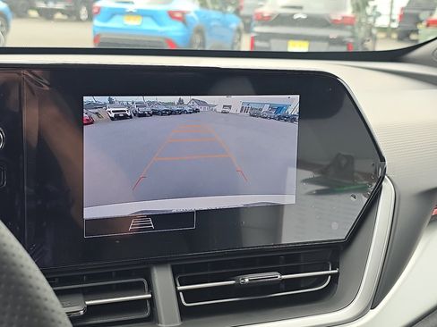 New 2025 Chevrolet Trax RS w/ Driver Confidence Package image 28