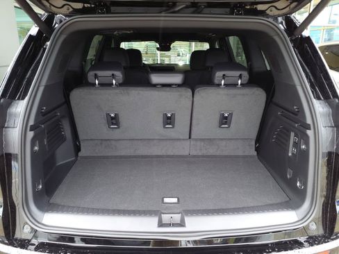 Used 2024 GMC Acadia Denali w/ Super Cruise Package image 9