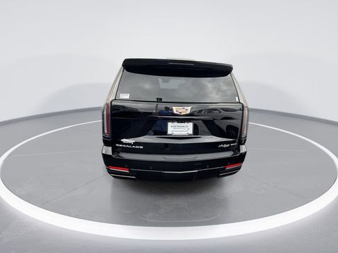 Used 2025 Cadillac Escalade ESV Sport AWD/4WD image 7