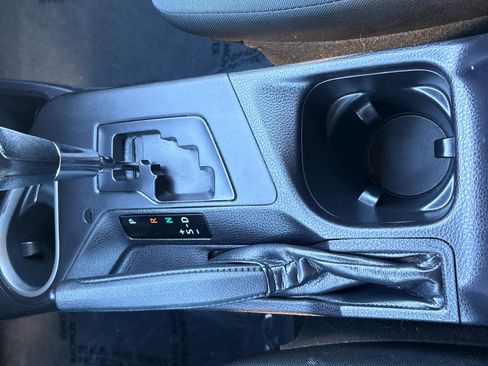 Used 2016 Toyota RAV4 LE image 16