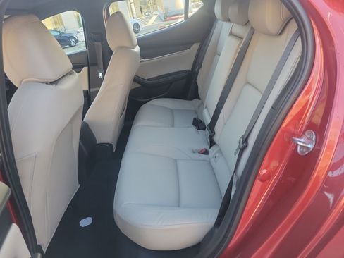 Used 2023 MAZDA MAZDA3 s image 19