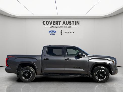 Used 2022 Toyota Tundra SR5 image 6