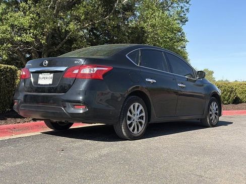 Used 2019 Nissan Sentra SV image 3