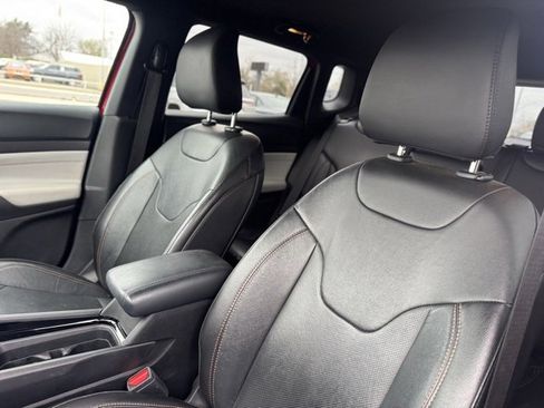 Certified 2023 Jeep Compass Limited image 11