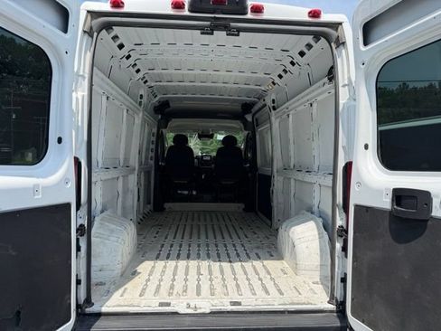 Used 2023 RAM ProMaster 2500 FWD image 9