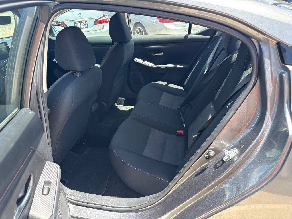 Used 2022 Nissan Sentra SR w/ Electronics Package FWD image 12
