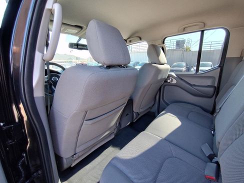 Used 2020 Nissan Frontier SV RWD image 29