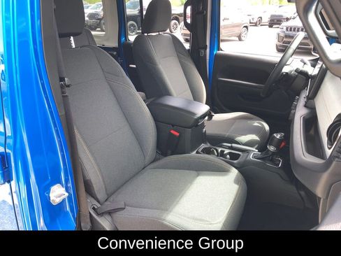 Used 2024 Jeep Wrangler Unlimited Sport AWD/4WD image 4