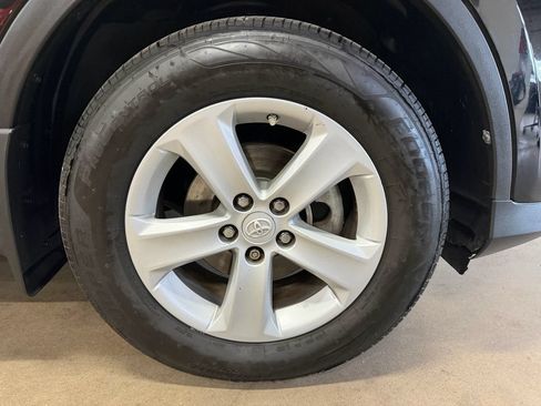 Used 2013 Toyota RAV4 XLE AWD/4WD image 27