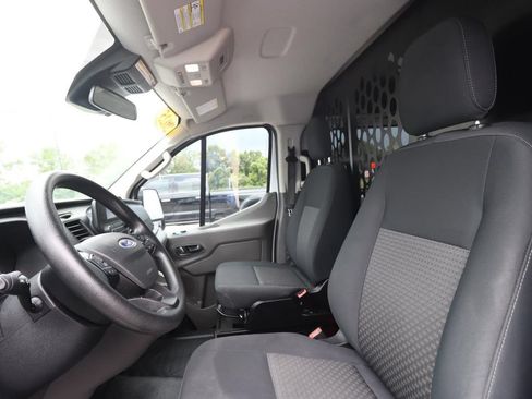 Certified 2025 Ford Transit 250 Low Roof w/ Exterior Upgrade Package RWD image 2