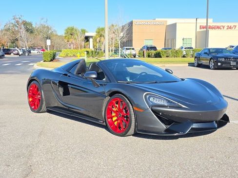 Used 2020 McLaren 570S Spider image 30
