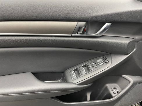 Used 2021 Honda Accord LX image 14