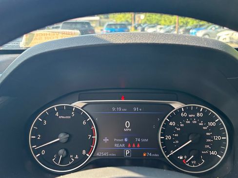Used 2025 Nissan Altima 2.5 SV FWD image 36