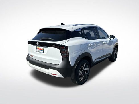 New 2026 Nissan Kicks SV image 5