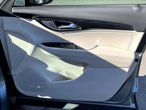 Used 2023 Buick Envision Preferred image 23