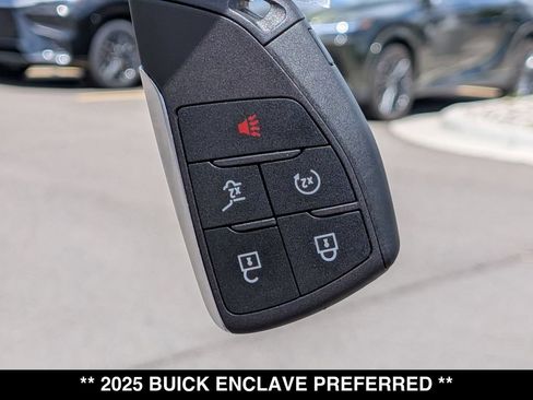 Used 2025 Buick Enclave Preferred w/ Power Package FWD image 26