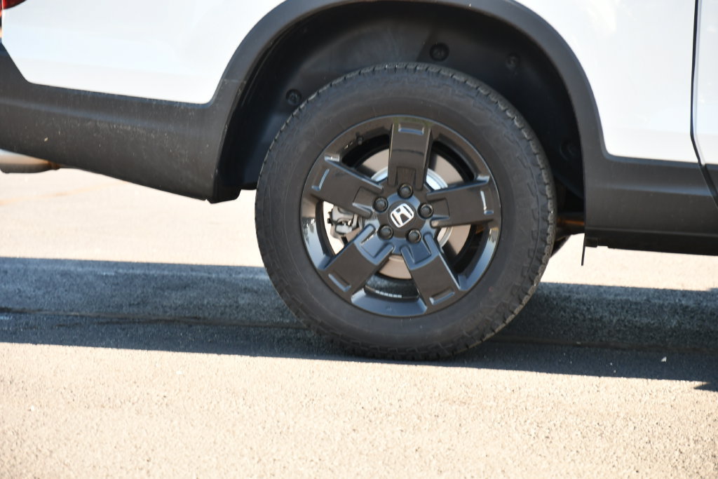 Used 2026 Honda Ridgeline Black Edition image 10