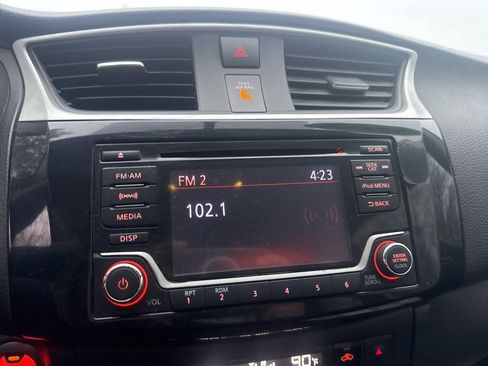 Used 2018 Nissan Sentra SV image 24