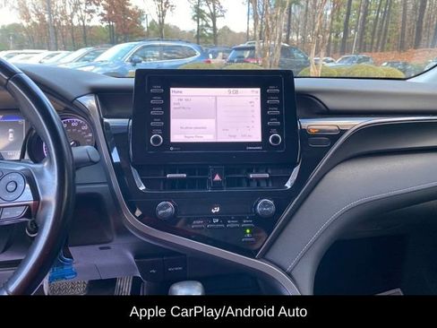 Used 2021 Toyota Camry SE image 10