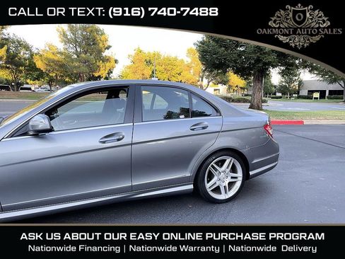Used 2009 Mercedes-Benz C 300 Sedan image 4