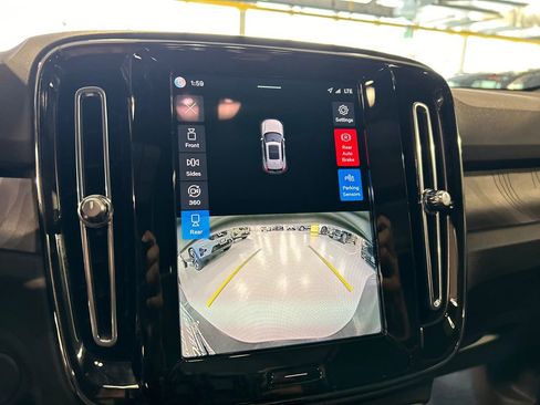 Certified 2023 Volvo XC40 Recharge Ultimate AWD/4WD image 17