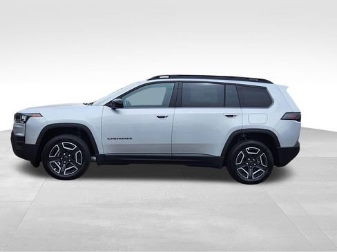 New 2026 Jeep Cherokee Laredo AWD/4WD image 4