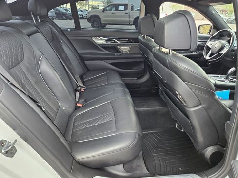 Used 2019 BMW 750i xDrive w/ Executive Package AWD/4WD image 26