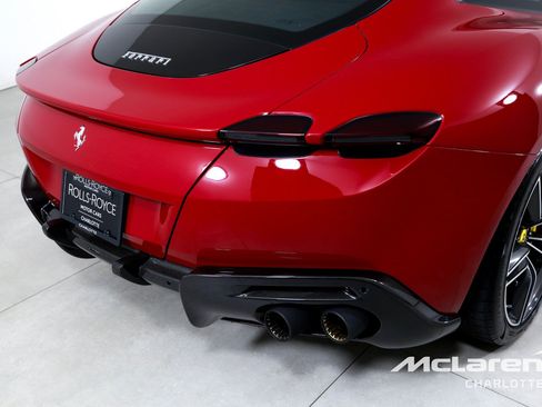 Used 2022 Ferrari Roma RWD image 32