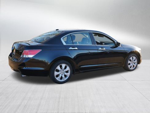 Used 2010 Honda Accord EX-L image 7
