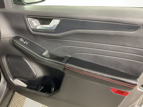 Used 2025 Ford Escape ST-Line AWD/4WD image 23