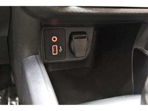 Used 2025 Nissan Versa S w/ Trunk Package image 23