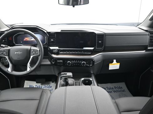 New 2026 Chevrolet Silverado 1500 RST w/ Z71 Off-Road Package AWD/4WD image 25