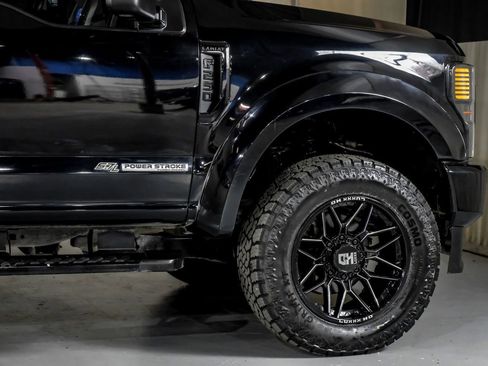 Used 2020 Ford F250 Lariat image 8